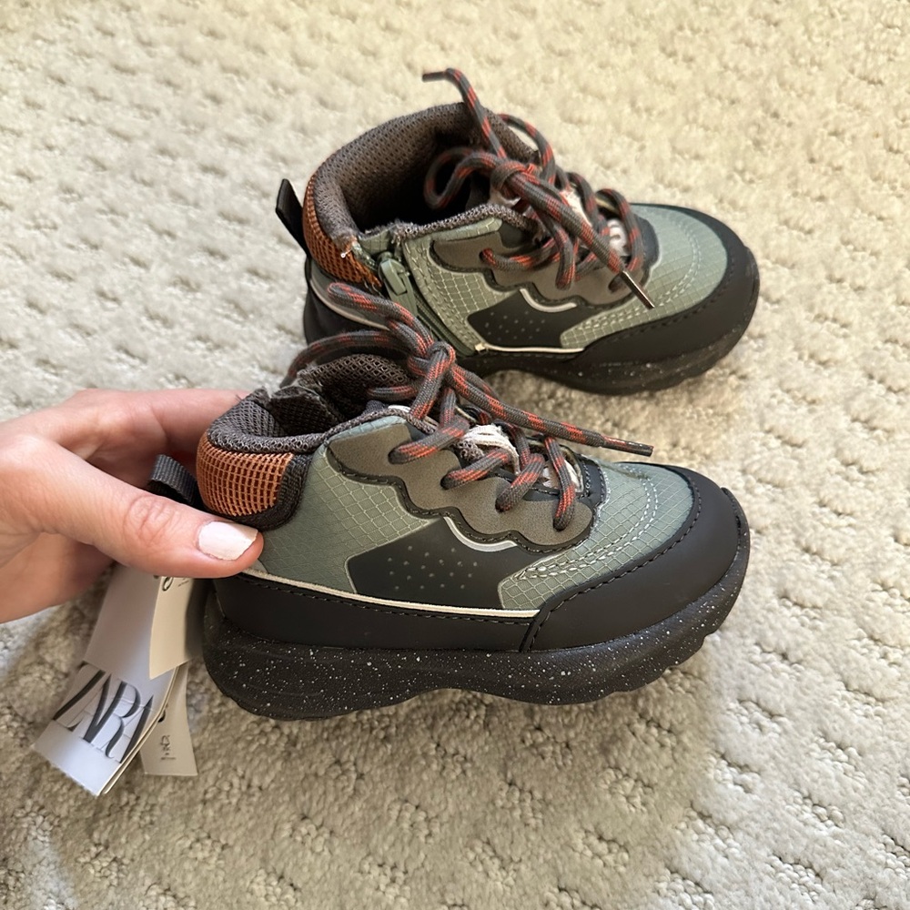Zara toddler boy boots size 22 6.5C NWT